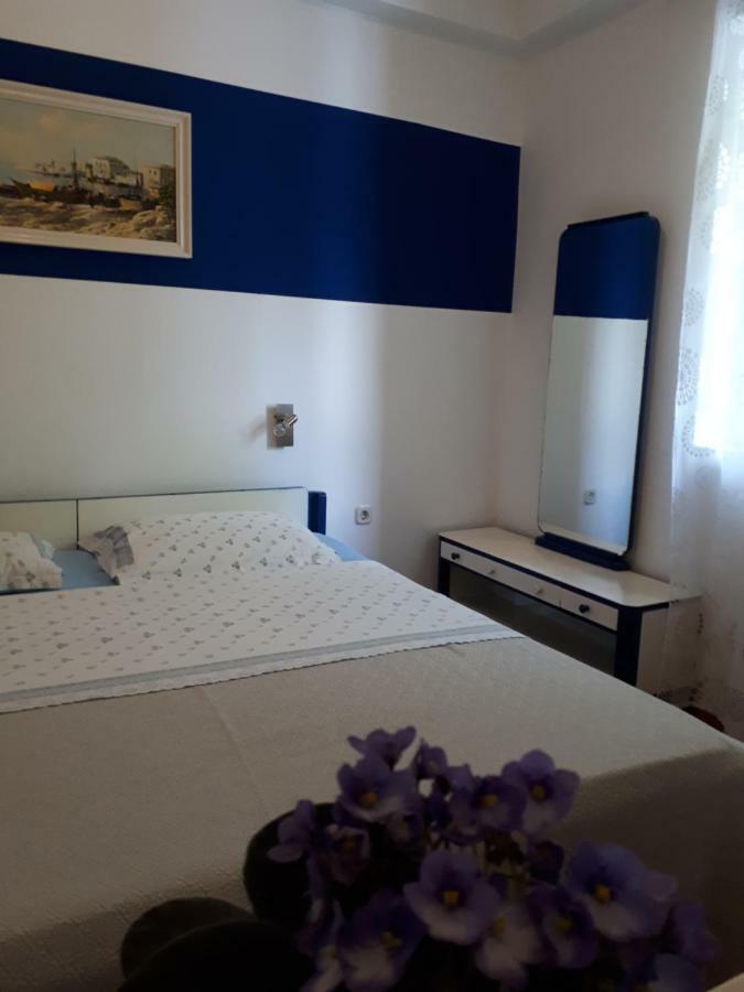 Apartmani Matas Petrcane Exterior foto