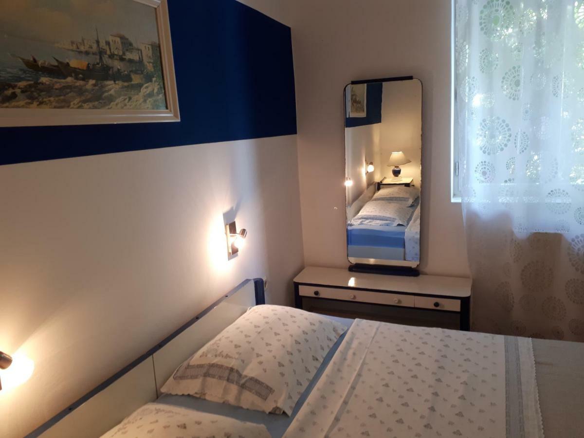 Apartmani Matas Petrcane Exterior foto