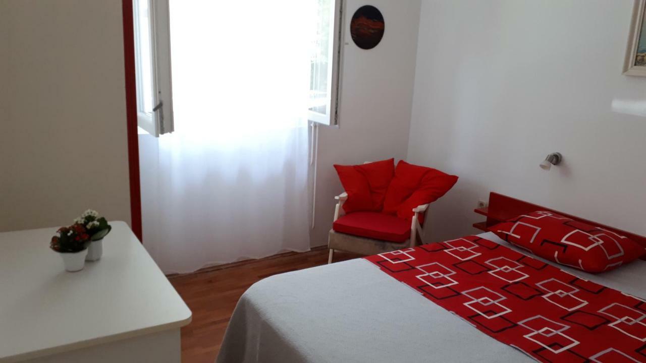 Apartmani Matas Petrcane Exterior foto